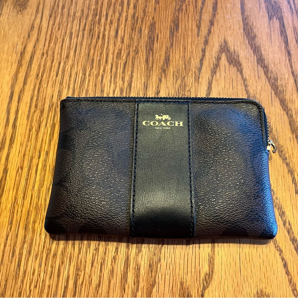 Coach Corner Zip Wristlet Signature Dark Brown/Black. Missing Wrist Strap!